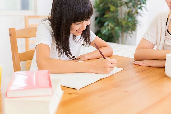 小学生の子供に親が自宅で勉強を教える7つのコツ